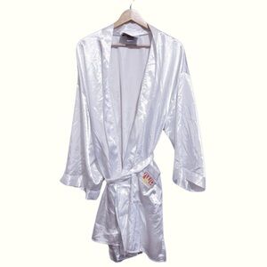 Luxurious Boca Terry Polyester Robe: OS Fits All Front Pockets & Detailed Design
